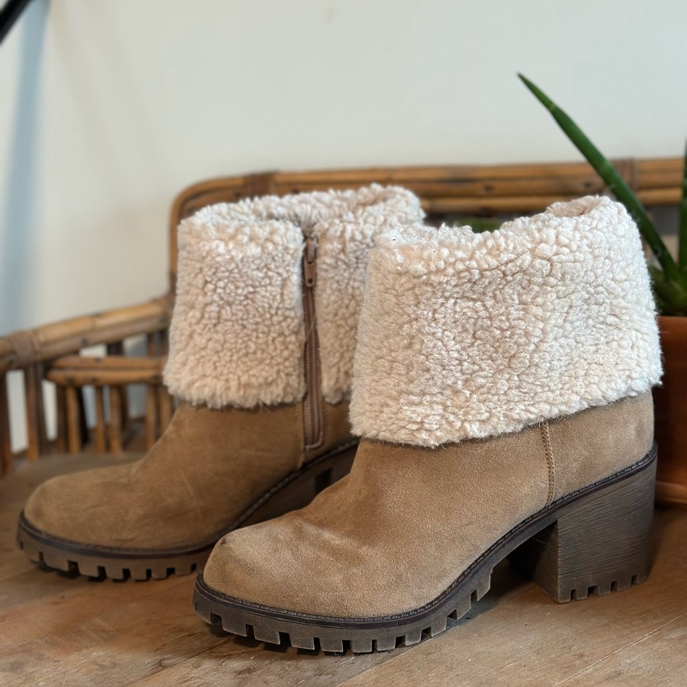 UNIONBAY Beige Faux Fur Boots